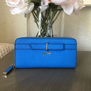 Calvin Klein blue zip long wallet
